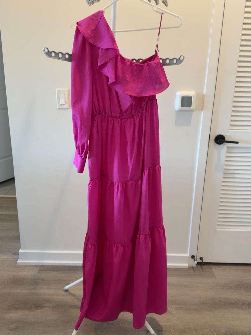 Women's One-Shoulder Ruffle Maxi Dress in Fuchsia